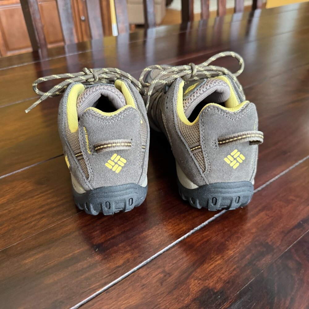 Columbia Redmond Waterproof Hiking Shoes, Size 9.5 Women's Brand New - Picture 3 of 8